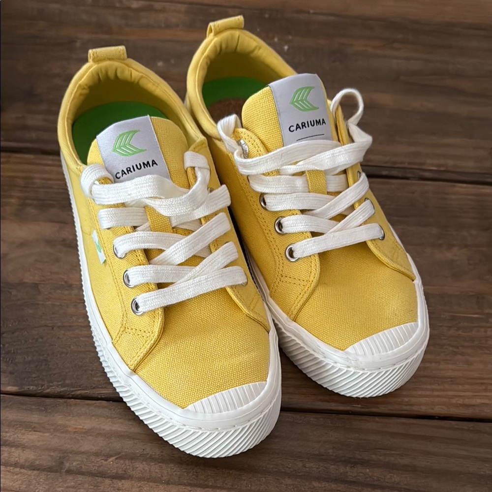 Cariuma Women’s Yellow Sneakers